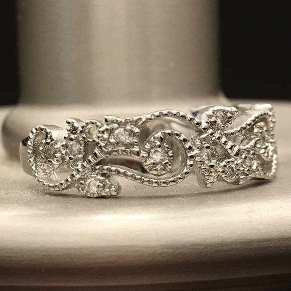 💍 Silver Fashion Ring - Picture 3 of 3